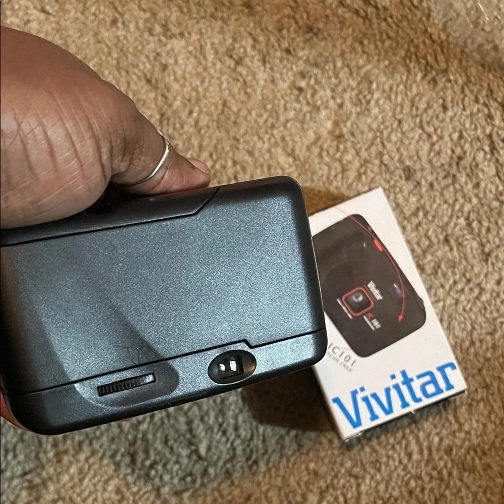 IC101 Black Film Camera